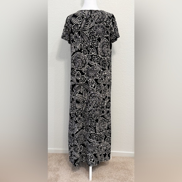 J. Jill Wearever Collection Long Black/White Dress - Picture 3 of 4